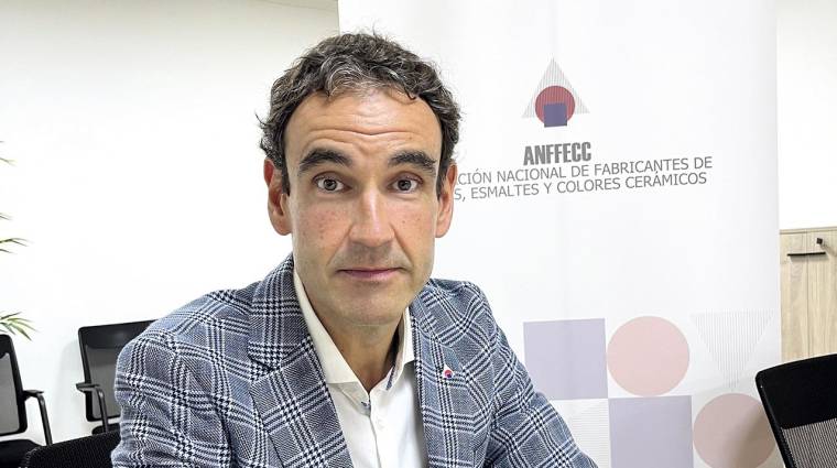 Fernando Fabra, presidente de la ANFFECC (Asociación Nacional de Fabricantes de Fritas, Esmaltes y Colores Cerámicos).