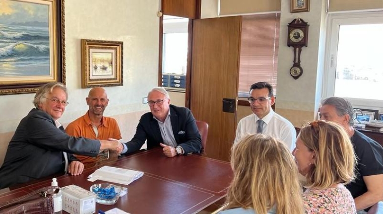 El Club de Mar presenta a la Autoridad Portuaria de Almería su nueva junta directiva