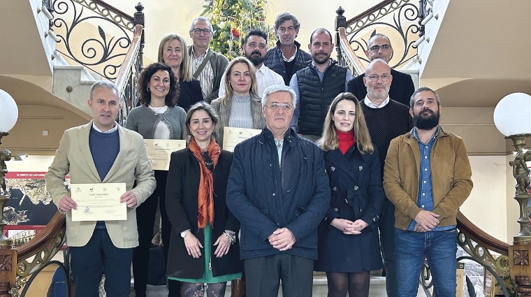 La Autoridad Portuaria de Cartagena y el Club RMAS en la entrega de certificados de EMAS para la promoción de mejoras ambientales.