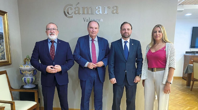 Antonio Crespo, vicepresidente 1º de Propeller Valencia; José Vicente Morata, presidente de Cámara Valencia; Alfredo Soler, presidente de Propeller y Lorena Ballester, vicepresidenta 3ª de Propeller.