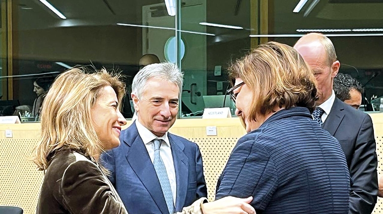 La ministra de Transportes, Movilidad y Agenda Urbana, Raquel Sánchez (a la izquierda de la imagen), con varios colegas europeos poco antes de la reunión de hoy.