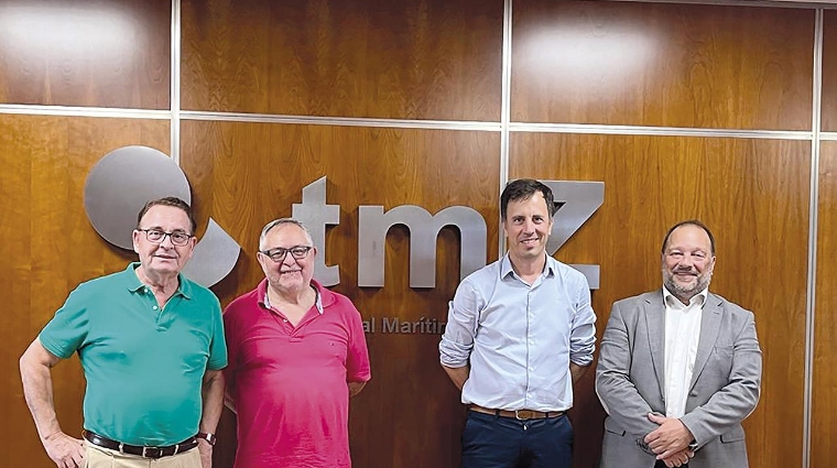 Carmelo Garrido, responsable de Desarrollo y Coordinador Territorial de la AET; Luis Carlos Bello, delegado territorial en Aragón de la AET; Ramón Adé, director gerente de tmZ y Juan Manuel Martínez Mourín, vicepresidente de la AET