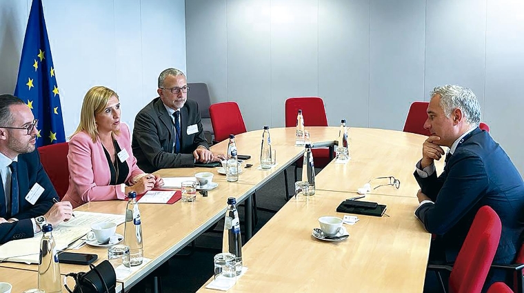 La consellera de Medio Ambiente, Agua, Infraestructuras y Territorio, Salomé Pradas, ha mantenido en Bruselas una ronda de reuniones.