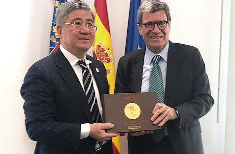 Valenciaport y COSCO constatan el inter&eacute;s com&uacute;n por seguir desarrollando su relaci&oacute;n