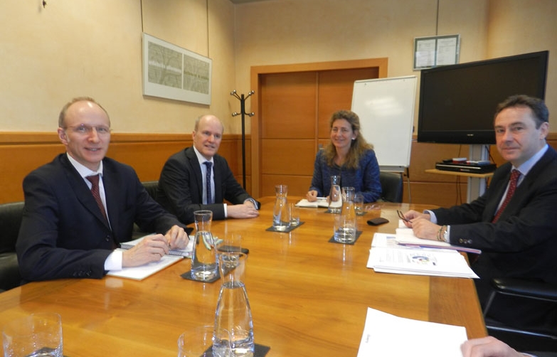 Euskadi analiza con Francia&nbsp; los transportes, infraestructuras y la log&iacute;stica euroregional