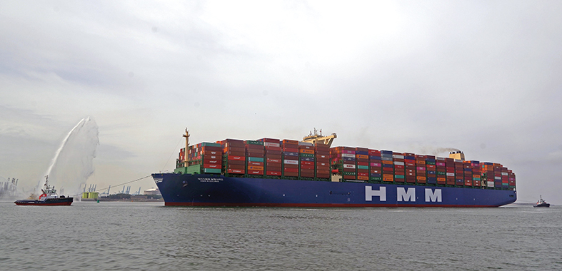 Boluda Towage Europe asiste al &ldquo;HMM Algeciras&rdquo; en su primera escala en el Puerto de Rotterdam