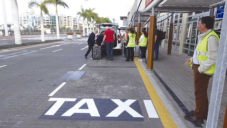 Las Palmas pone en marcha un servicio de orientaci&oacute;n a cruceristas