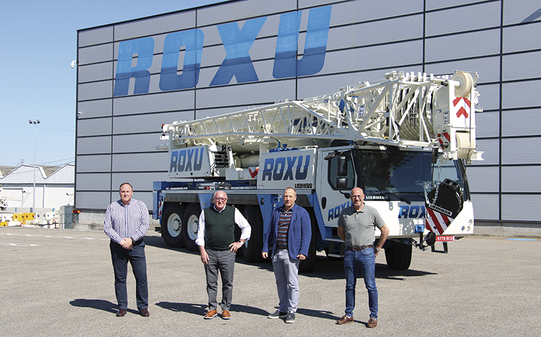 Liebherr entrega la primera LTM 1110-5.1 a nivel mundial a Gr&uacute;as Roxu