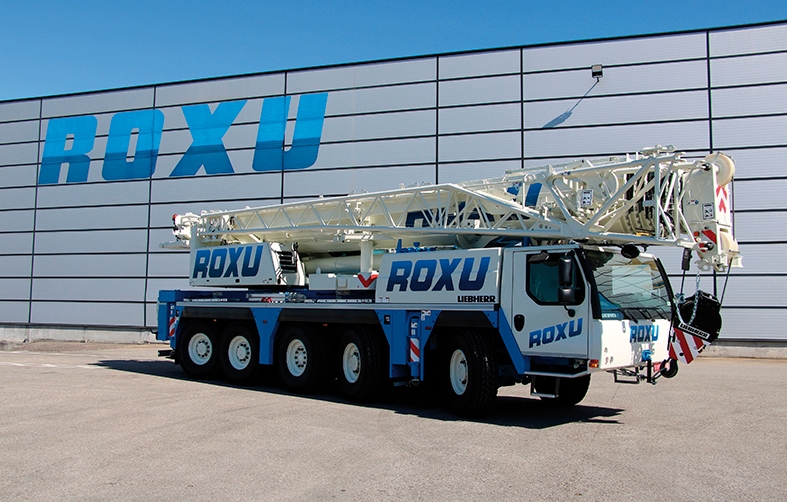 Liebherr entrega la primera LTM 1110-5.1 a nivel mundial a Gr&uacute;as Roxu