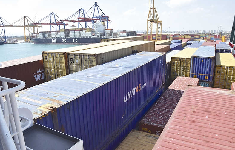 Valenciaport supera sus mejores registros y crece un 13,3% en tr&aacute;fico de contenedores