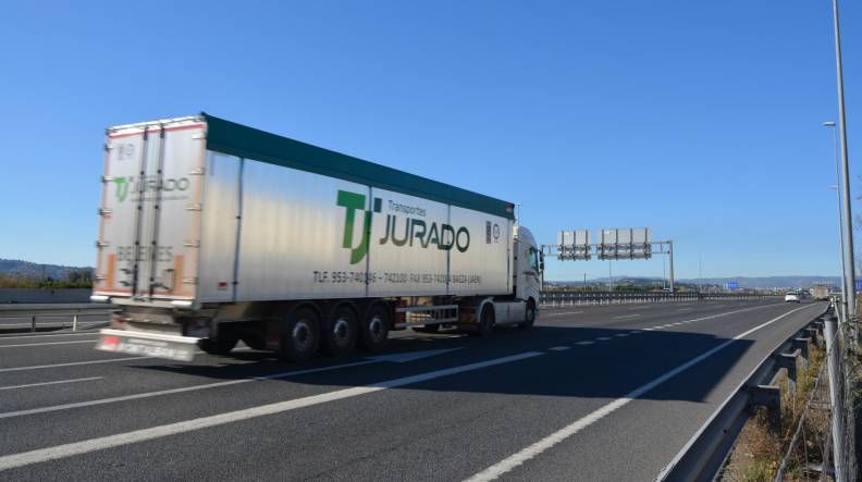 Fenadismer advierte de nuevas colas de camiones a la salida de Reino Unido