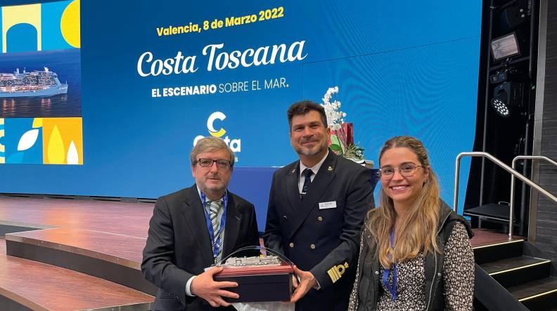 Valencia se convierte en puerto base del “Costa Toscana”