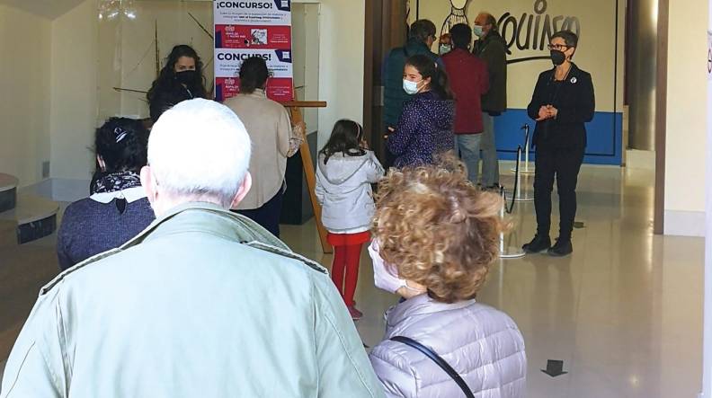 8.000 valencianos visitan la exposición de Quino en el Edificio del Reloj