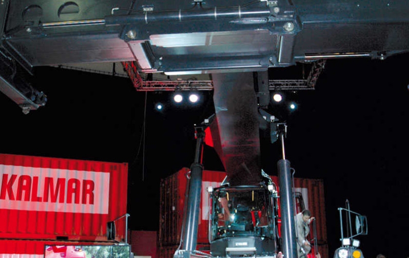 Kalmar convierte a su nueva gama "Gloria" de reachstackers en un referente de productividad