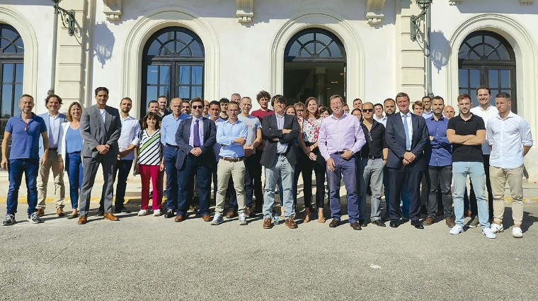 Participantes en la reunión de arranque del proyecto celebrada hoy en el Edificio del Reloj del Puerto de Valencia.