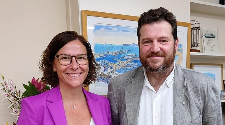 La nueva directora general de Ports de la Generalitat, Annabel Moreno, junto a Marc Sanglas, secretario de Mobilitat i Logisitca de la Generalitat de Catalunya.