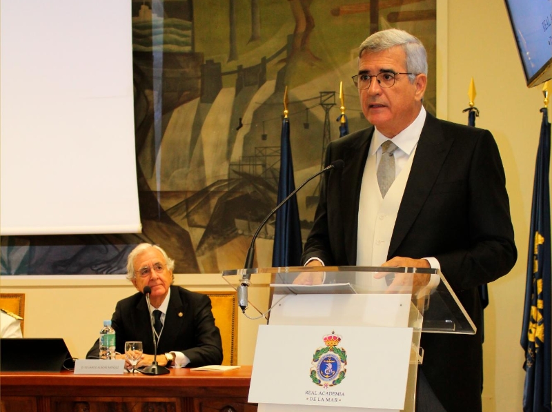 El discurso de Adolfo Utor versó sobre el papel de Europa y España en el impulso del transporte marítimo. Foto M.J.