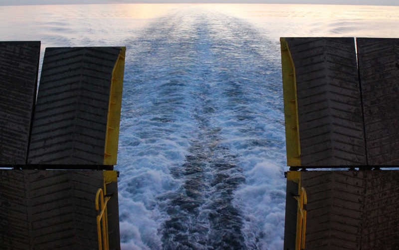 Caminos sobre la mar