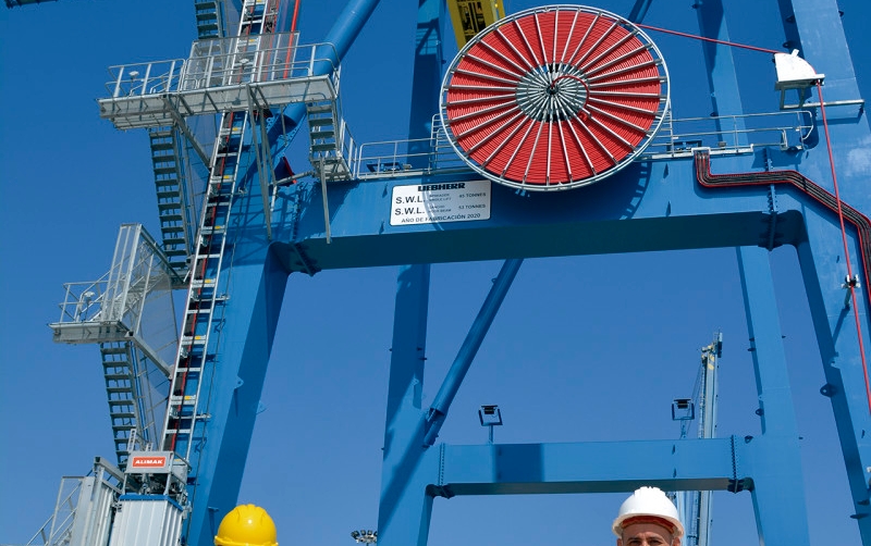TMS avanza hacia una mayor eficiencia de la mano de Liebherr con una nueva gr&uacute;a STS