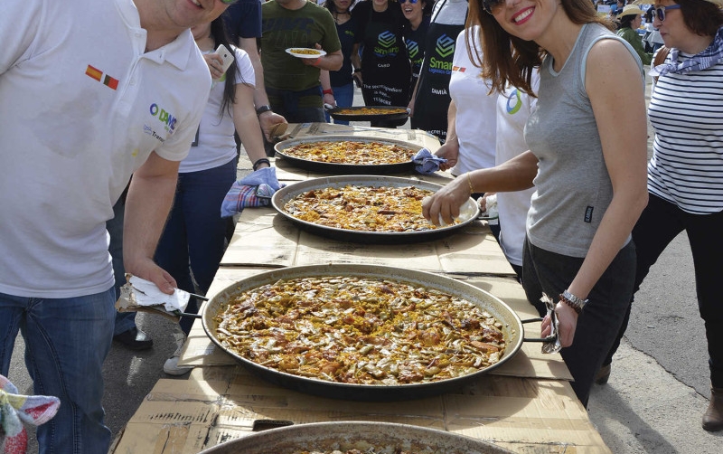 El 30&ordm; Concurso Mundial de Paellas lleva camino de r&eacute;cord con casi 400 inscritas