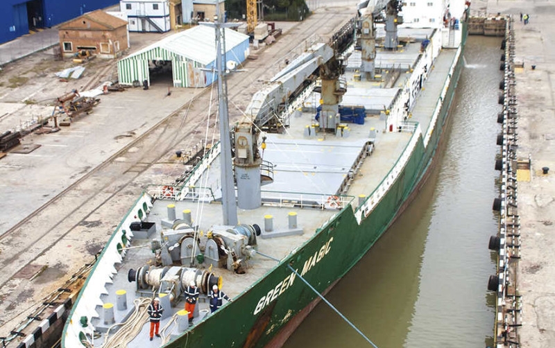 Astilleros Guadalquivir repara el ferry &ldquo;Vronskiy&rdquo; y el reefer &ldquo;Green Magic&rdquo;