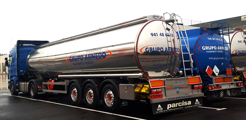 Grupo Arnedo completa una oferta log&iacute;stica integral con 20 nuevas cisternas alimentarias