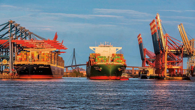 Rotterdam reina en el Norte y Pireo conquista el Mediterr&aacute;neo