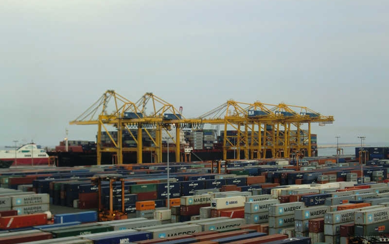 TCB bate su r&eacute;cord de movimientos con la operativa del "CMA CGM Effingham"