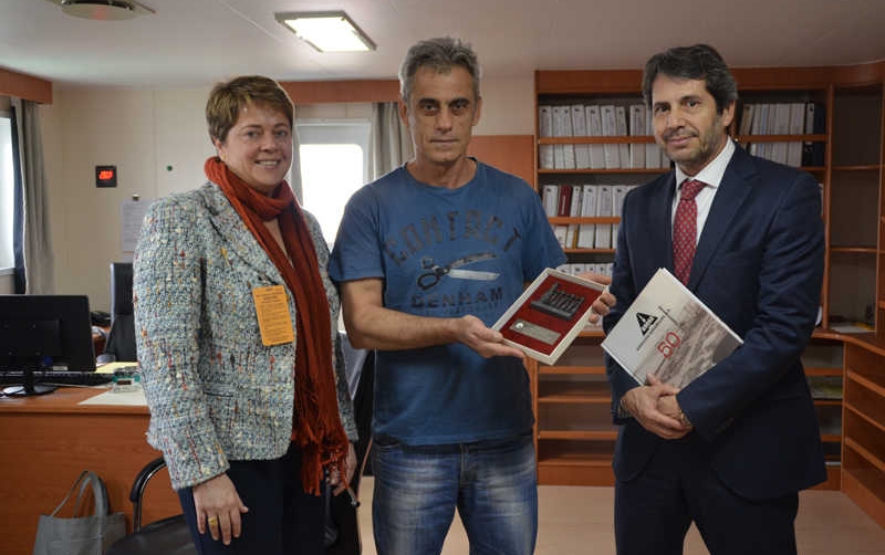 El Puerto de Tarragona recibe al mayor barco de transporte de bet&uacute;n asf&aacute;ltico