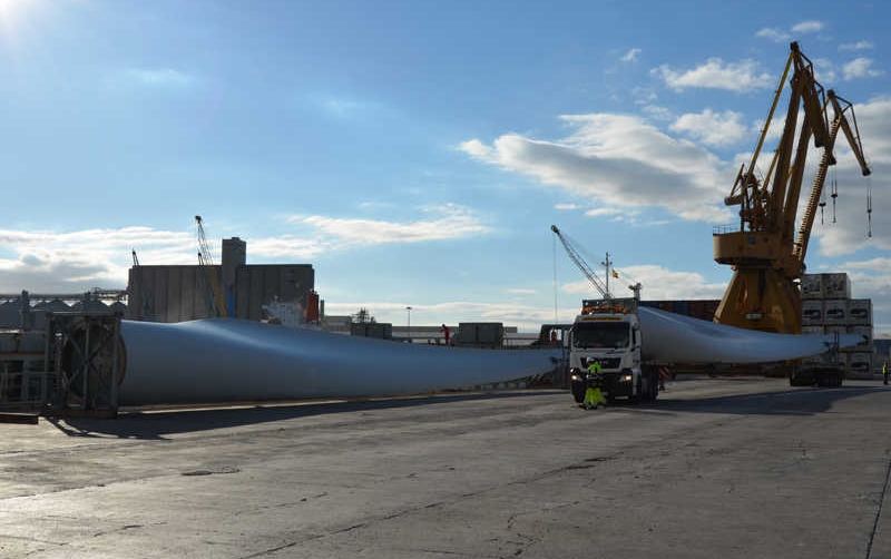 Wave Shipping coordina en el Puerto de Tarragona un transporte especial procedente de Polonia