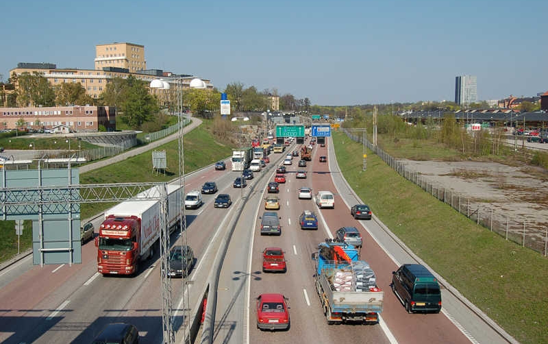 Siemens construye la primera autopista el&eacute;ctrica para camiones en Suecia