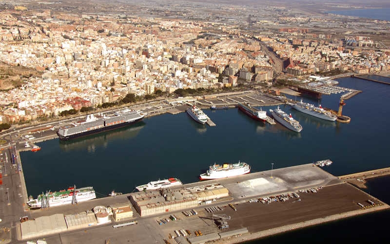 El Puerto de Almer&iacute;a iniciar&aacute; en breve la construcci&oacute;n de su nuevo dique de poniente