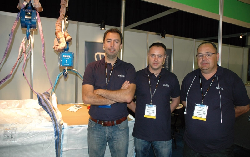 Elebia Autohooks innova con su nueva patente de gancho de gr&uacute;a autom&aacute;tico