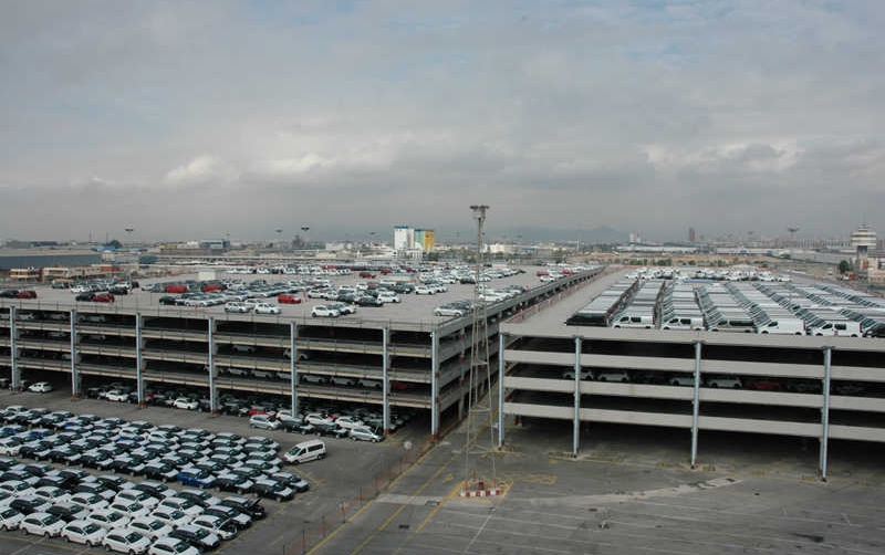 El tr&aacute;fico de contenedores cae un 2,3% en el Puerto de Barcelona entre enero y octubre