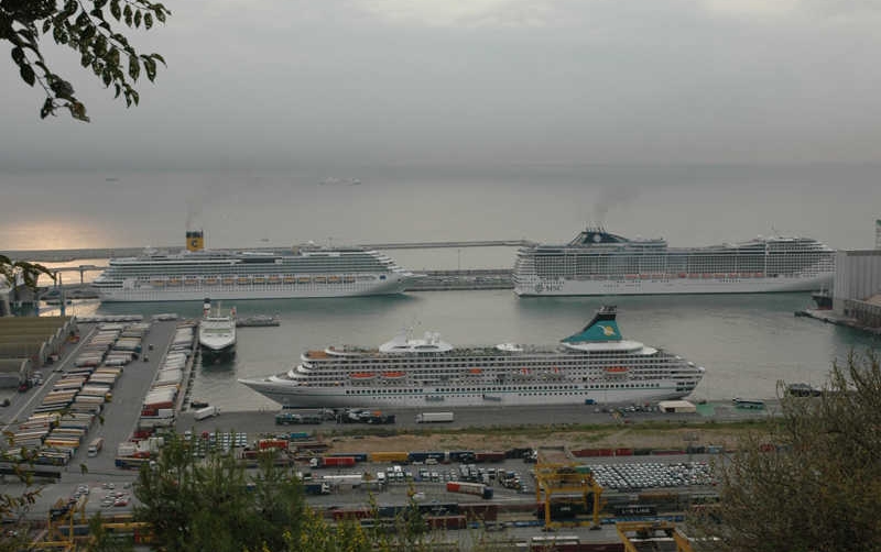 Barcelona vive desde hoy uno de los fines de semana con m&aacute;s cruceristas del a&ntilde;o