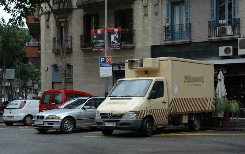 Barcelona reordenar&aacute; la distribuci&oacute;n urbana de mercanc&iacute;as para hacerla m&aacute;s sostenible