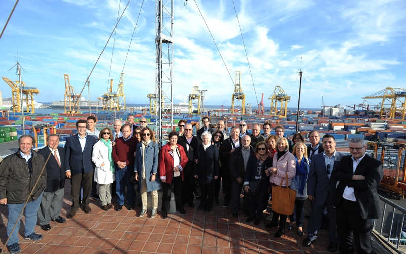 Cosco acerca el Puerto de Barcelona al IESE