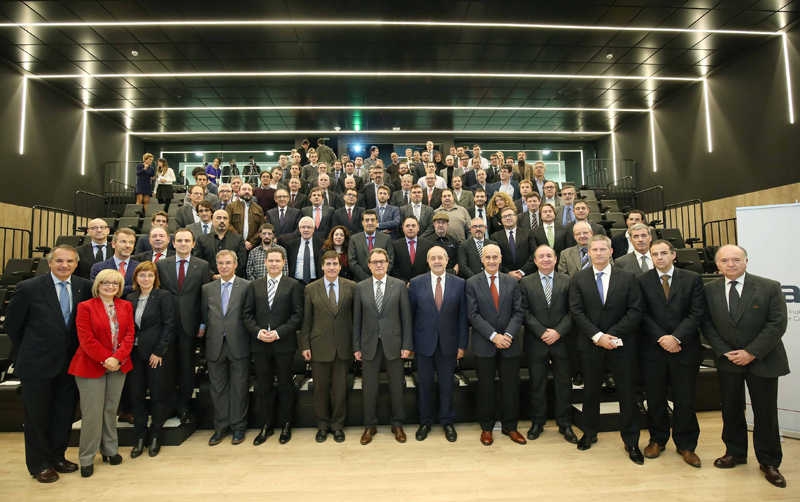 Artur Mas: &quot;El Corredor Mediterr&aacute;neo es una inversi&oacute;n clave para la automoci&oacute;n&quot;