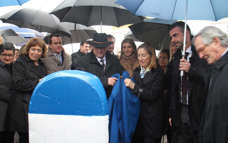 Barcelona reclama a Fomento que desencalle el acceso ferroviario al puerto