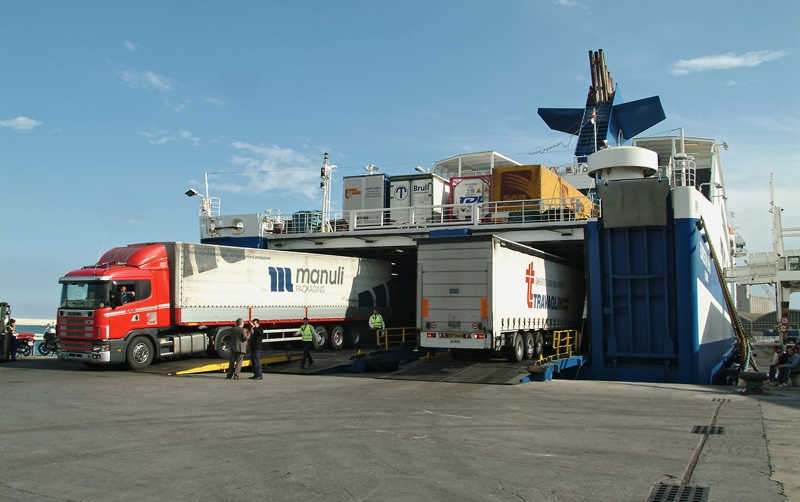 Barcelona se presenta en T&aacute;nger como puerta a Europa de las exportaciones marroqu&iacute;es