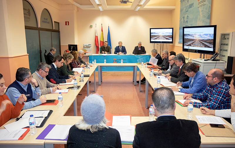Renfe manifiesta su inter&eacute;s en participar en la explotaci&oacute;n del proyecto log&iacute;stico de La Pasiega