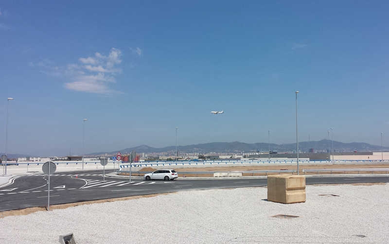 En servicio, el nudo viario de acceso a la ampliaci&oacute;n sur del Puerto de Barcelona