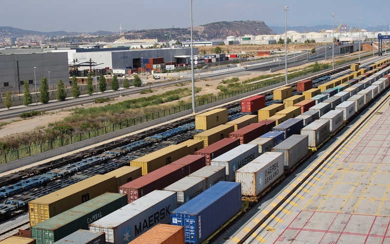 Los tr&aacute;ficos ferroviarios de la terminal BEST se disparan en agosto hasta los 15.000 TEUs