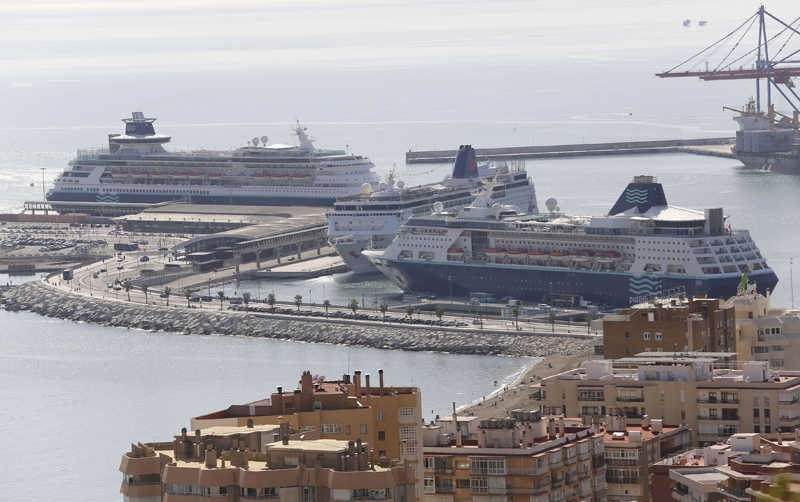 El Puerto de M&aacute;laga restringe el acceso a la zona de Levante por la feria