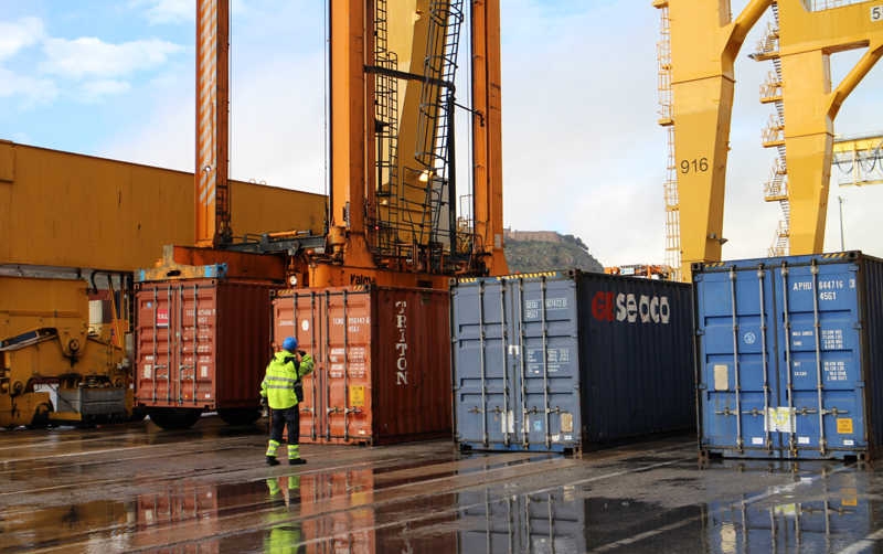 El Puerto de Barcelona incrementa un 1,8% su tr&aacute;fico de mercanc&iacute;as hasta mayo