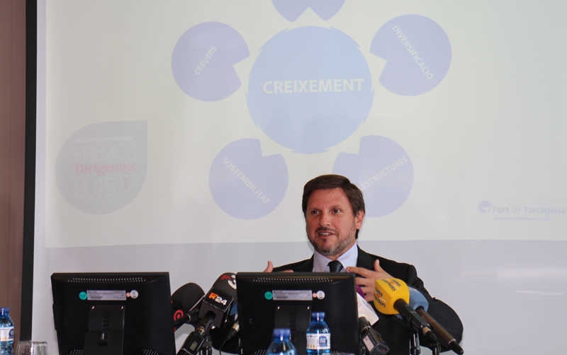 La cifra de negocio del Puerto de Tarragona creci&oacute; un 6,6% en 2014, hasta los 49 millones
