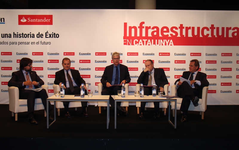 Pastor asegura que este mes se firmar&aacute; el convenio del acceso ferroviario al Puerto de Barcelona