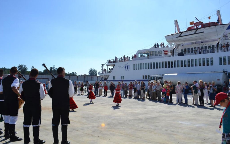El crucero "FIT Berlin" escala en Vilagarc&iacute;a consignada por P&amp;J Carrasco