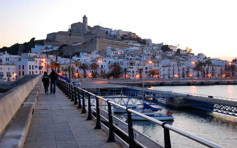 Marina sa Riba explotar&aacute; amarres para yates en Ibiza