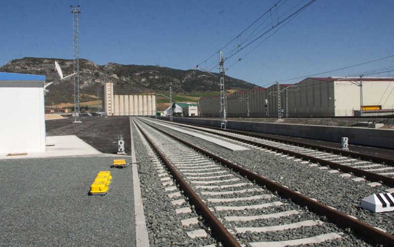 El Puerto de Bilbao da el pistoletazo de salida a la urbanizaci&oacute;n de la TELOF en Pancorbo